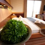 Xavin Wellness & Restaurant 4*