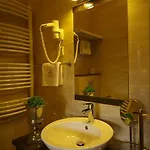 ホテル Xavin Wellness & Restaurant