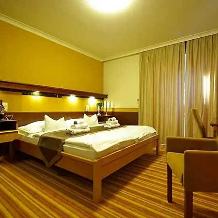Xavin Wellness & Restaurant Harkány