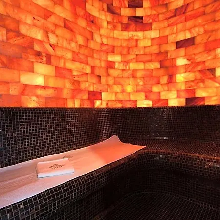 Xavin Wellness & Restaurant 4* 하르카니