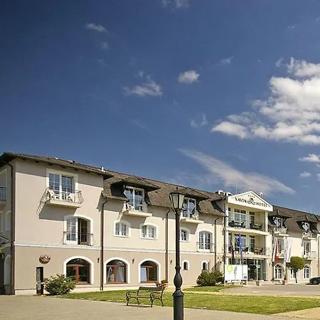 Xavin Wellness & Restaurant Szálloda 4*