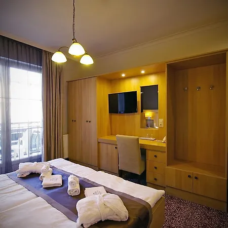 Hotel Xavin Wellness & Restaurant