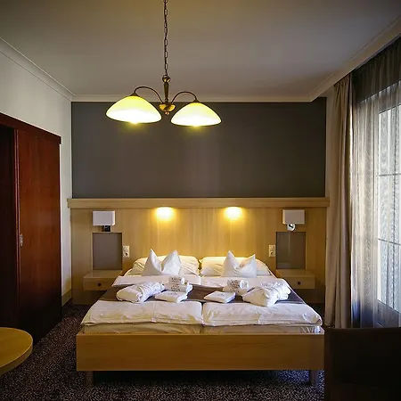 Xavin Wellness & Restaurant Szálloda Harkány