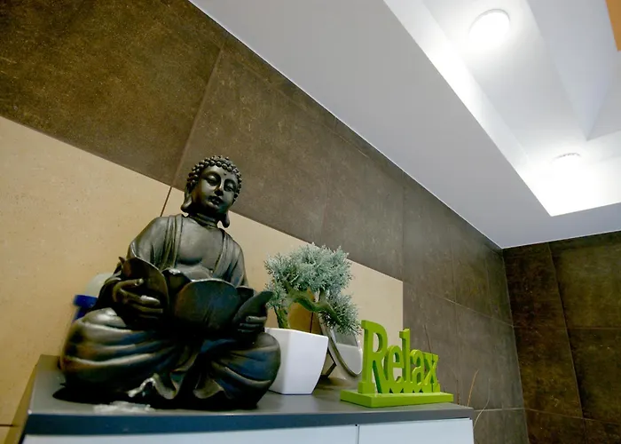 מלון Xavin Wellness & Restaurant