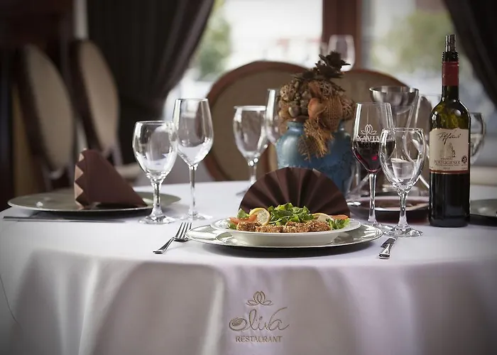 Xavin Wellness & Restaurant מלון Harkány