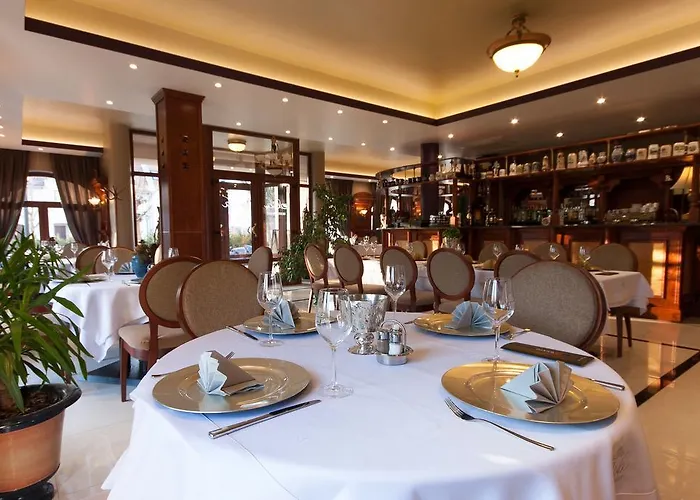 Hotel Xavin Wellness & Restaurant