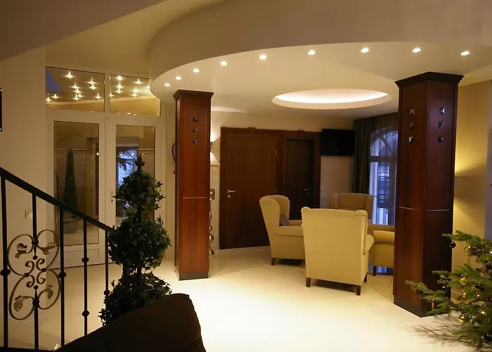 Xavin Wellness & Restaurant מלון 4*
