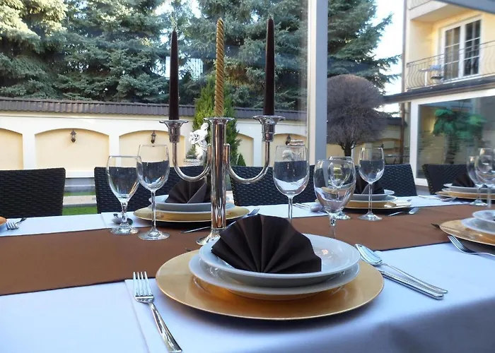 Xavin Wellness & Restaurant מלון Harkány