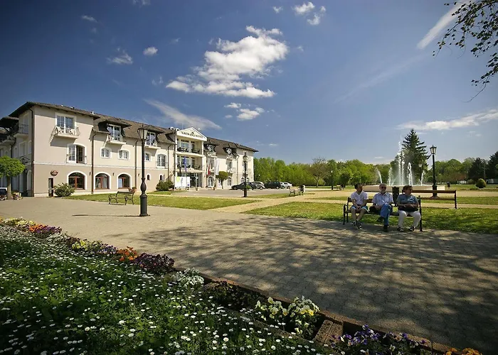 Xavin Wellness & Restaurant Harkány
